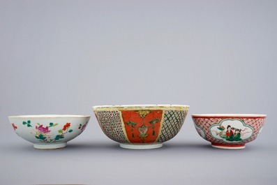 Een lot van 10 diverse Chinese famille rose en Bencharong kommen, 19/20e eeuw