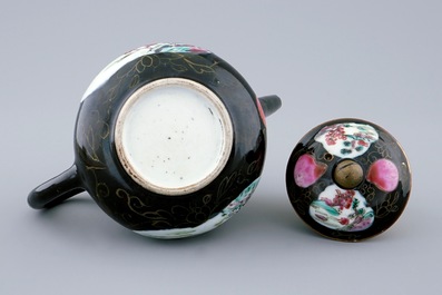 A Chinese famille noire teapot and cover, Yongzheng, 1723-1735