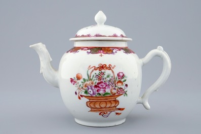 A Chinese famille rose teapot and cover, Qianlong, 18th C.