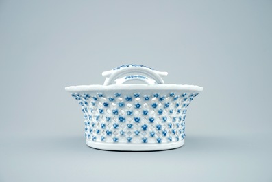 A Chinese blue and white pierced basket on stand, Qianlong, 18th C.