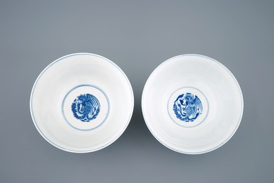A pair of fine Chinese blue and white phoenix bowls, Kangxi