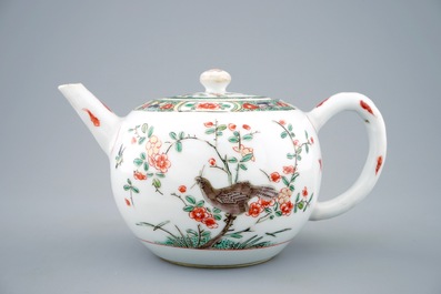 A Chinese famille verte teapot and cover, Kangxi