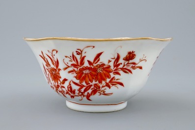 Een Chinese kom met erotisch decor, 19/20e eeuw