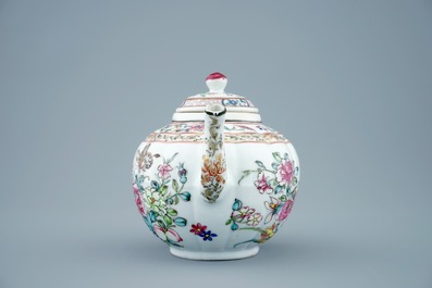 A Chinese famille rose teapot and 2 eggshell cups, Yongzheng, 1723-1735