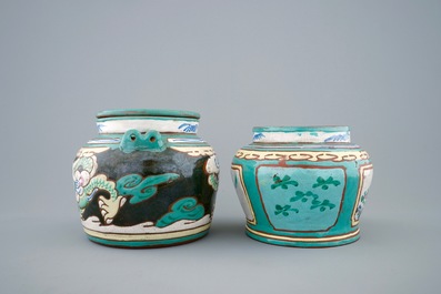 Une th&eacute;i&egrave;re et son couvercle en gr&egrave;s &eacute;maill&eacute; de Yixing et un pot de conservation, Chine, 19&egrave;me