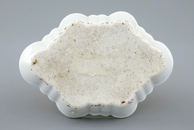 A fine Chinese grisaille spoon tray, Yongzheng/Qianlong