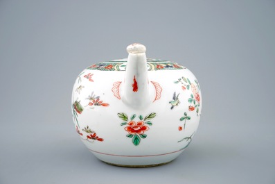 A Chinese famille verte teapot and cover, Kangxi