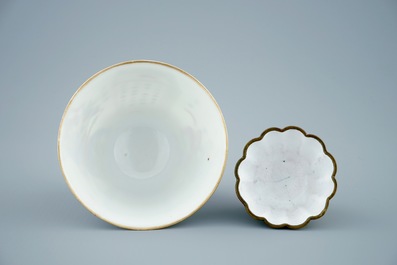 Two Chinese famille rose and Canton enamel cups and saucers and covered boxes, 19/20th C.