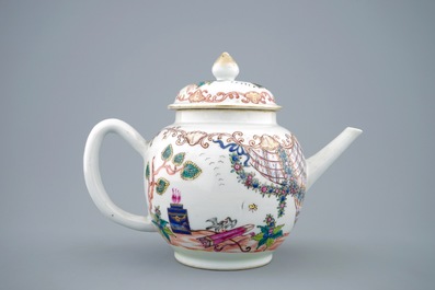 A large Chinese famille rose teapot with Valentine dove pattern, Qianlong, 18th C.