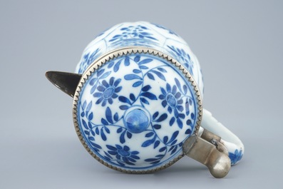 A Chinese blue and white jug and cover, Kangxi