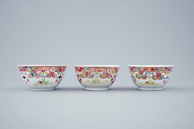 A set of 3 Chinese famille rose cups and saucers, Qianlong, 18th C.