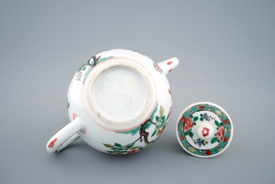 A Chinese famille verte teapot and cover, Kangxi