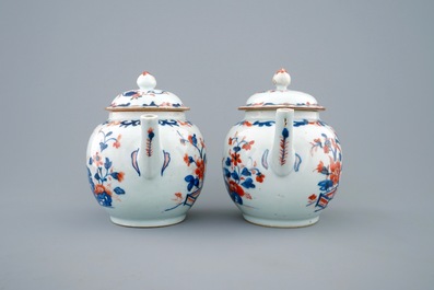 A pair of large Chinese Imari style teapots and covers, Qianlong, 18th C.