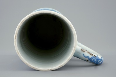 A blue and white Chinese tankard, Transitional period, 1620-1683