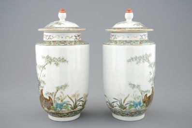 A pair of fine Chinese famille rose vases and covers with quails, Republic, 20th C.
