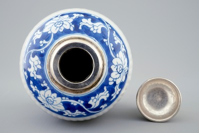 A Chinese blue and white tea caddy with silver cover, Kangxi