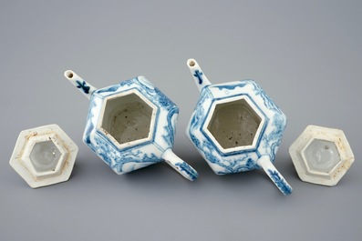 A pair of Chinese blue and white teapots and covers, 18th C.