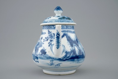 A Chinese blue and white teapot and cover, Yongzheng, 1723-1735