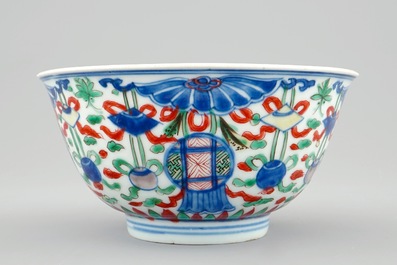 A Chinese wucai bowl with buddhist emblems, Shunzhi, 1643-1661