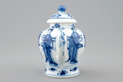Een Chinees blauw-wit mosterdpotje met deksel, Kangxi