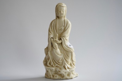 A Chinese Dehua blanc de Chine model of Guanyin, 18th C.