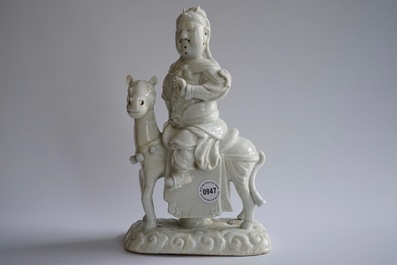Un mod&egrave;le de Guandi, Dieu de la guerre, en porcelaine blanc de Chine de Dehua, Dynastie Ming, Chongzhen (1627&ndash;1644)