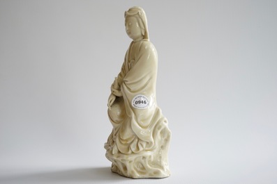 A Chinese Dehua blanc de Chine model of Guanyin, 18th C.