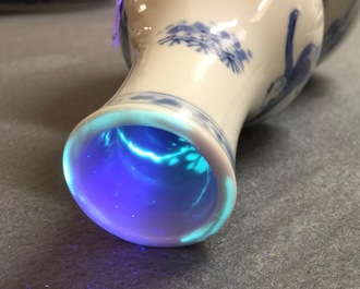 A Chinese blue and white double gourd vase, Kangxi