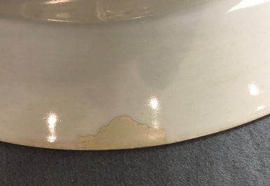 A Chinese famille rose dish with mandarin design, Qianlong, 18th C.