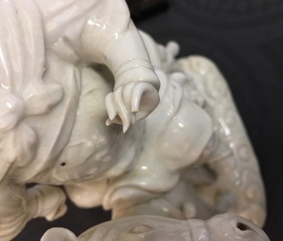 Un mod&egrave;le de Guandi, Dieu de la guerre, en porcelaine blanc de Chine de Dehua, Dynastie Ming, Chongzhen (1627&ndash;1644)
