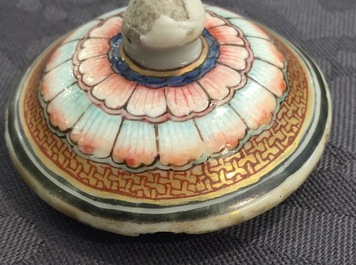 A Chinese famille rose tea caddy and cover, Yongzheng, 1723-1735