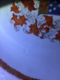Een set van zes Chine de commande wapenborden met bianco sopra bianco rand, Qianlong, 18e eeuw