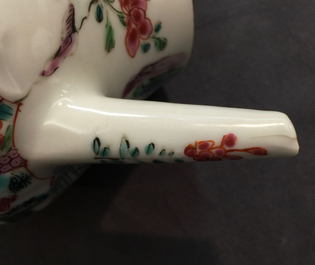 A fine Chinese famille rose teapot and cover with a fishing scene, Yongzheng, 1723-1735