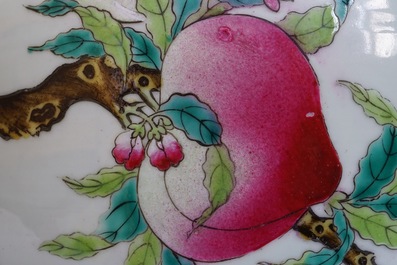 A fine Chinese famille rose tianqiuping "Nine peaches" vase, Guangxu mark, 19/20th C.