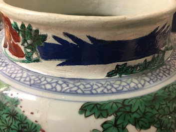 A large Chinese wucai vase, Transitional period, 1620-1683