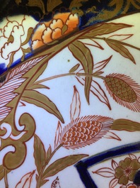 Two very large Japanese Imari dishes, 17/18th C.