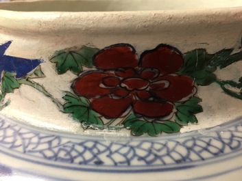 A large Chinese wucai vase, Transitional period, 1620-1683