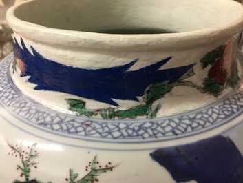 A large Chinese wucai vase, Transitional period, 1620-1683