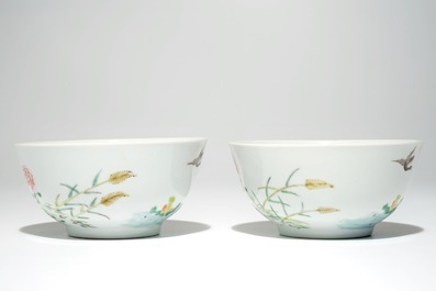 A pair of Chinese famille rose bowls, Guangxu mark, 20th C.