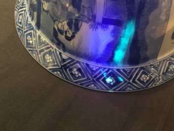 Een blauw-witte Chinese klapmuts kom, Kangxi merk en periode