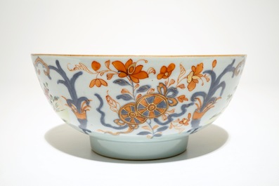 Un bol en porcelaine de Chine rose-imari aux "longues dames", Qianlong