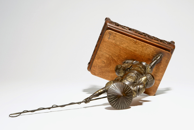Un mod&egrave;le d'un p&ecirc;cheur en bronze sur socle en bois, Meiji, sign&eacute;