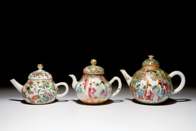 Drie diverse Chinese Canton theepotjes, 19e eeuw