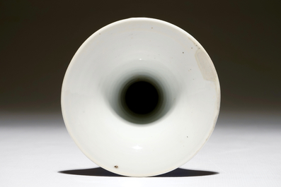 Een Chinese bleu poudr&eacute; gu vaas met verguld decor, Kangxi