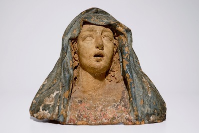 Une buste de la Madone en terre cuite polychrome, Italie, prob. Bologne, 16&egrave;me