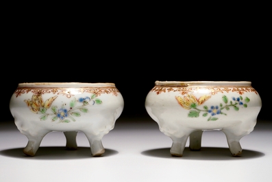 A pair of Chinese famille rose tripod salts, Qianlong