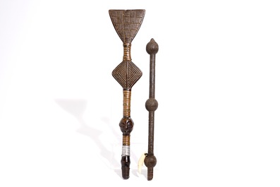 Une pipe et deux b&acirc;tons sculpt&eacute;s, Luba et Bakongo, R.D. Congo, 1&egrave;re moiti&eacute; du 20&egrave;me