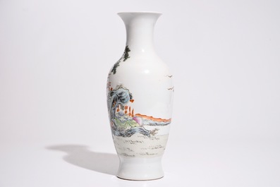 A Chinese famille rose vase with immortals, Ju Ren Tang mark, 20th C.