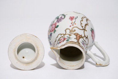 A pair of Chinese export cups and saucers and a milk jug and cover, Qianlong