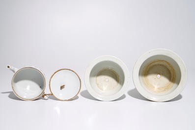 Un lot vari&eacute; en porcelaine de Chine qianjiang cai, 19/20&egrave;me